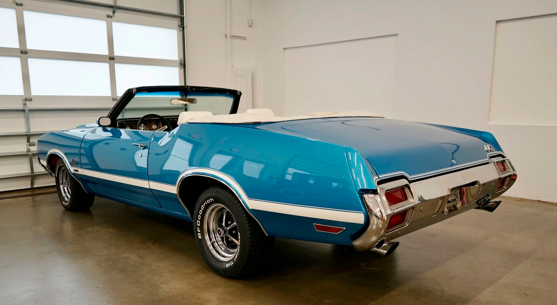 1971 Oldsmobile 442 W30 - Image 3