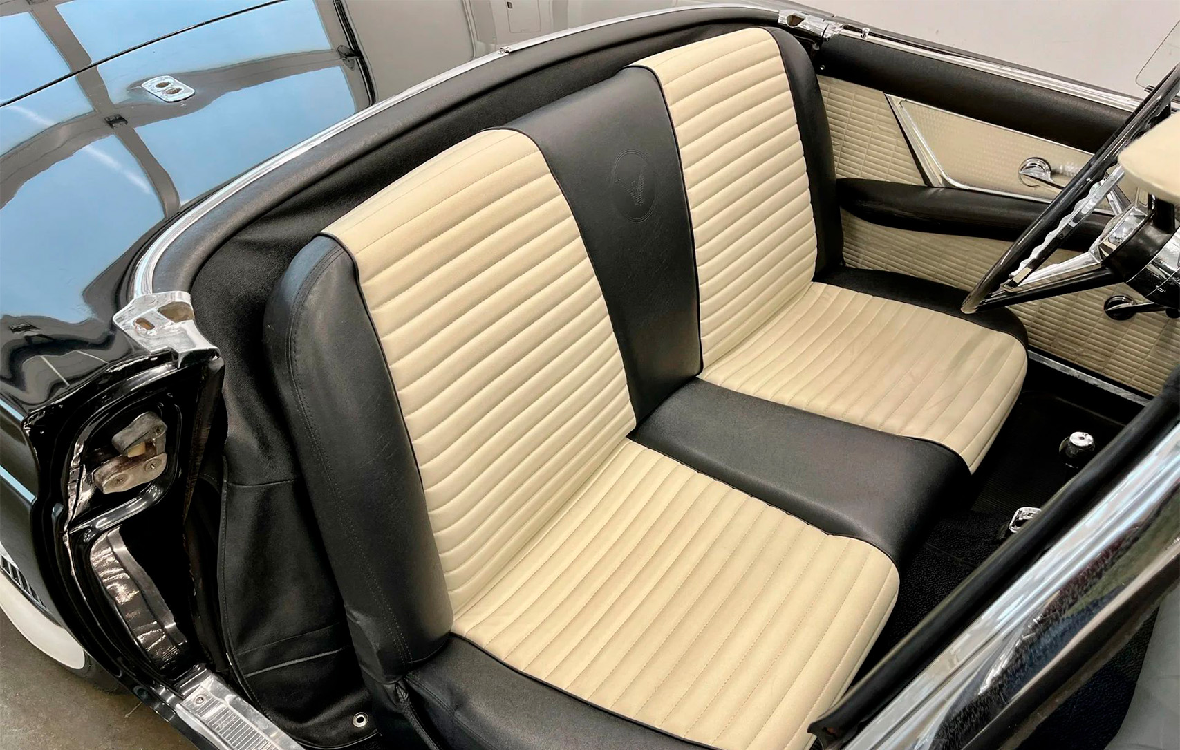 1957 Ford Thunderbird - Image 14