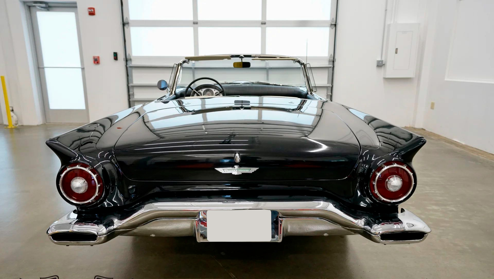 1957 Ford Thunderbird - Image 4
