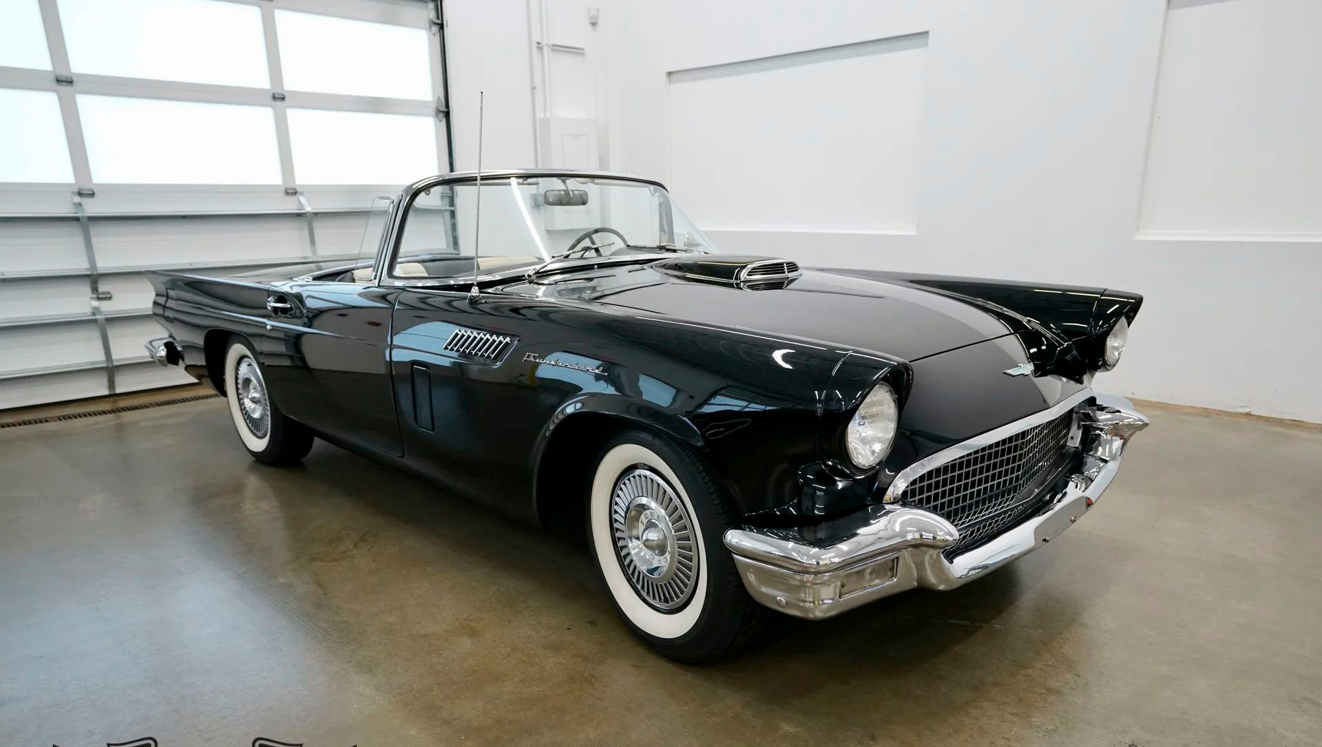 1957 Ford Thunderbird - Image 7