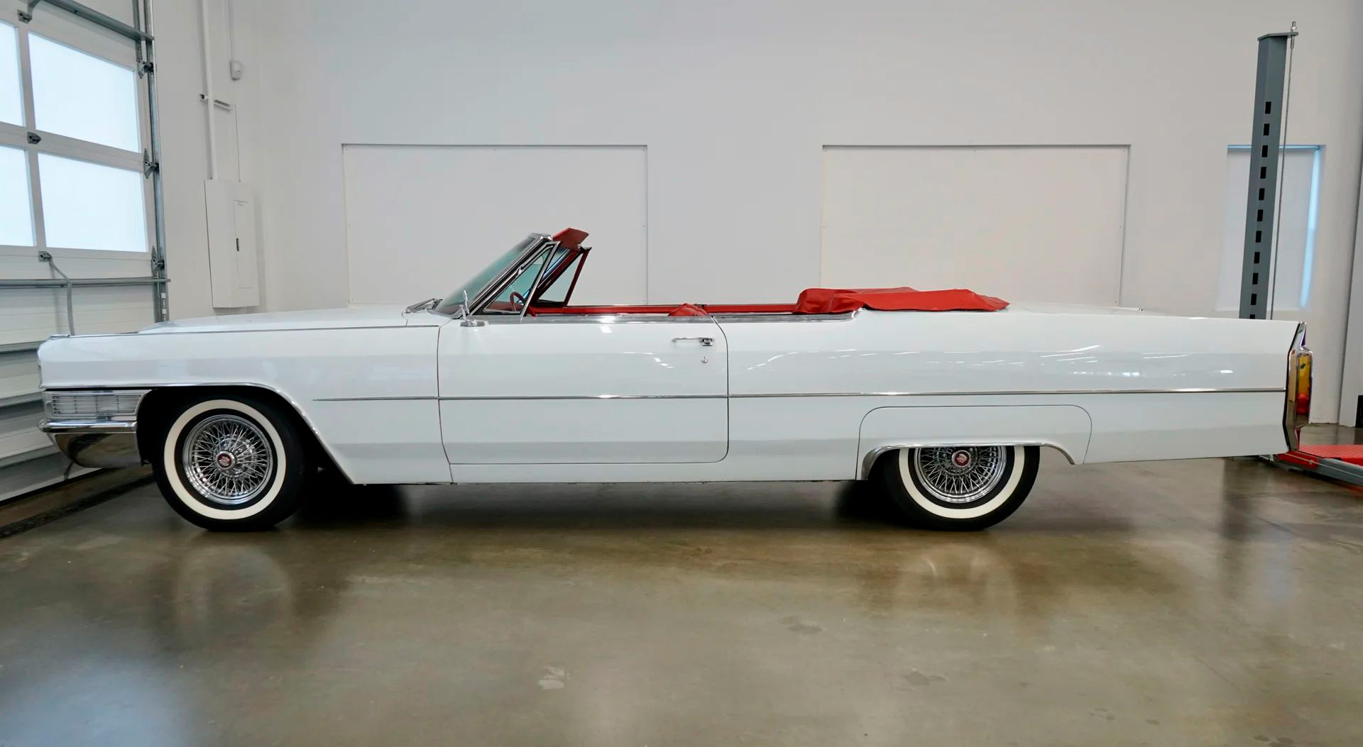 1965 Cadillac DeVille - Image 2