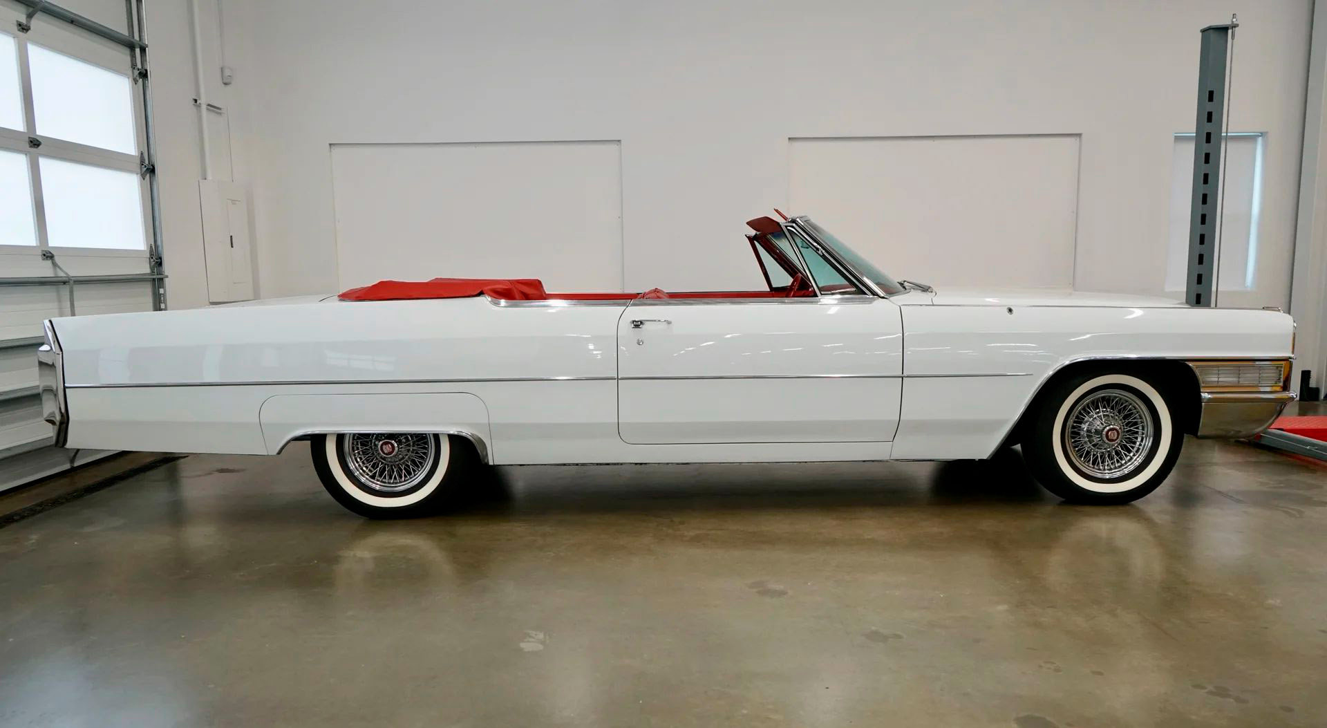1965 Cadillac DeVille - Image 6